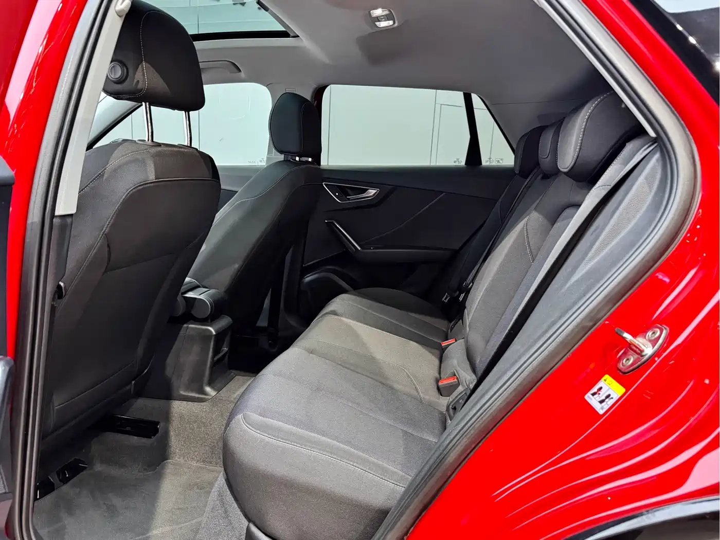 Audi Q2L 2018 35 TFSI Launch Exclusive Edition China VI фото 21
