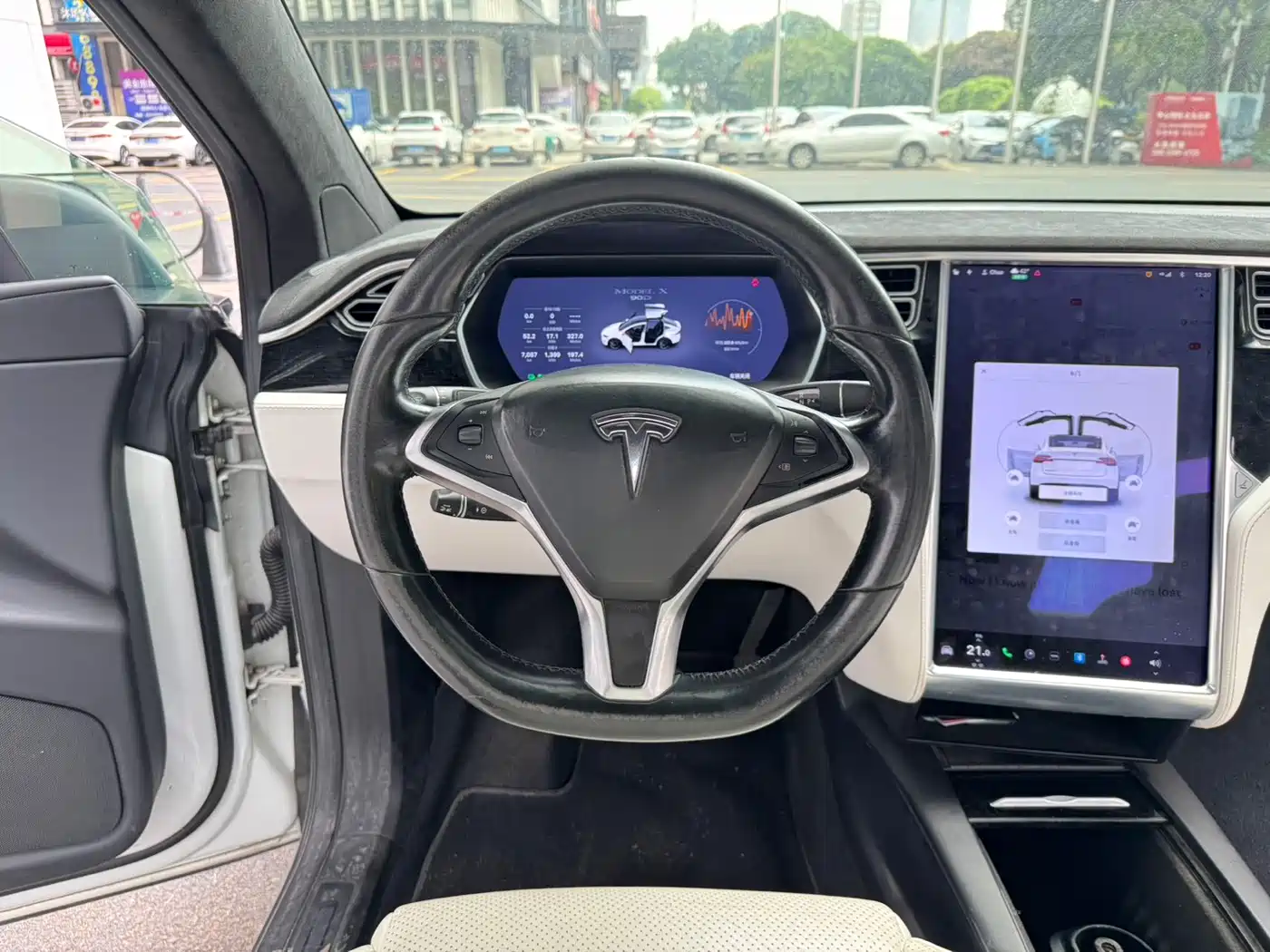 Фото 4 - Tesla Model X