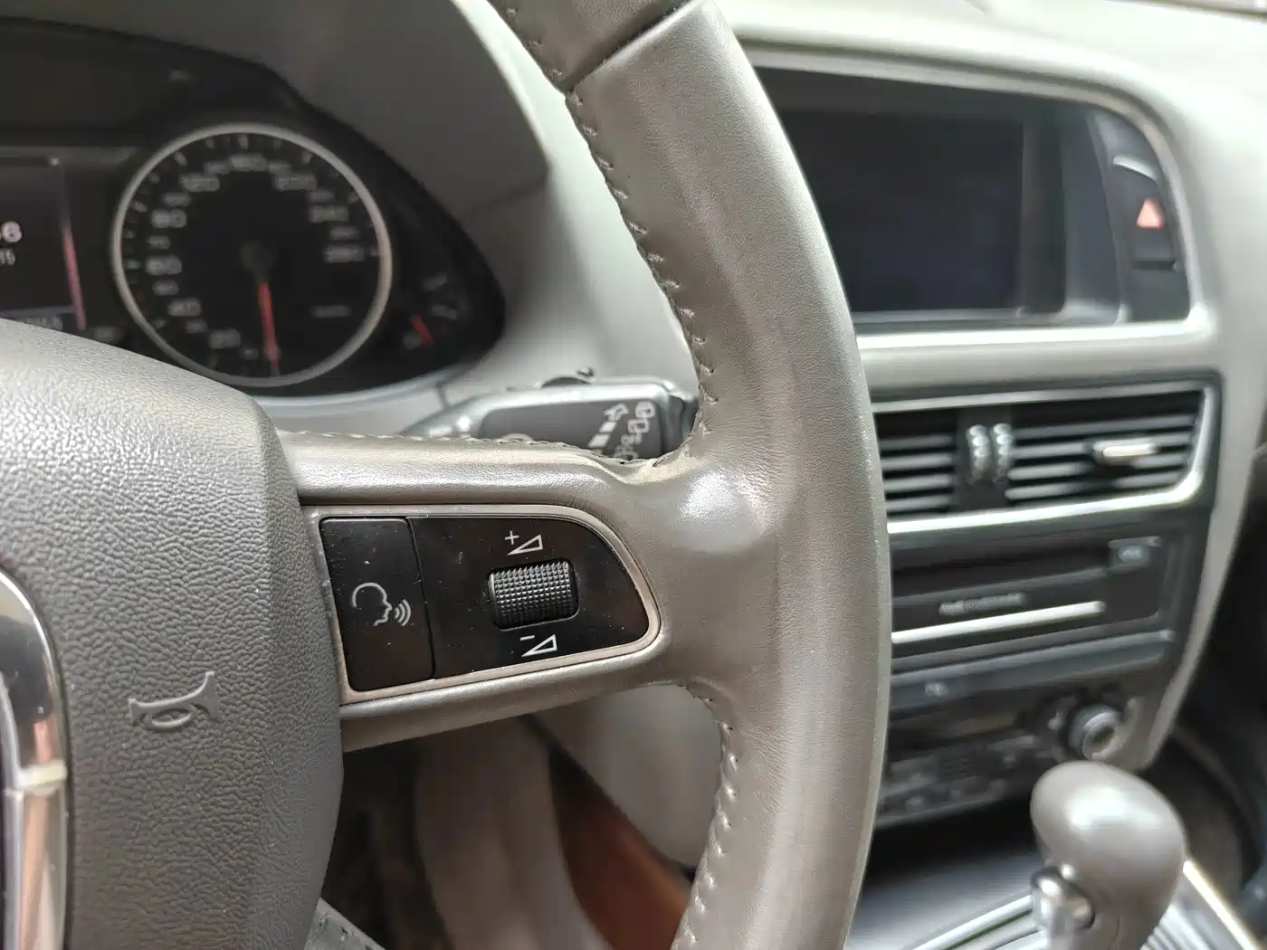 Audi Q5 (Import) 2010 2010 2.0TFSI Off-road Edition