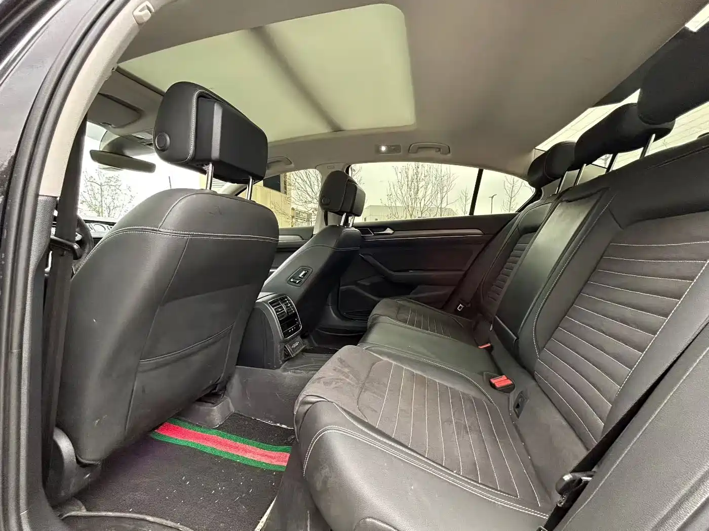 Volkswagen Magotan 2021 330TSI DSG 30th Anniversary Edition фото 6