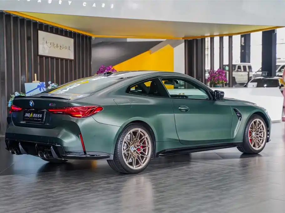 BMW M4