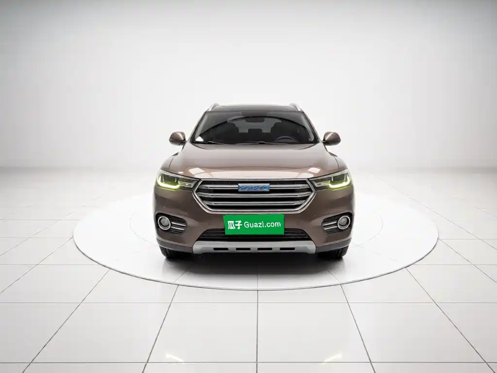 Photo 2 - Haval H6