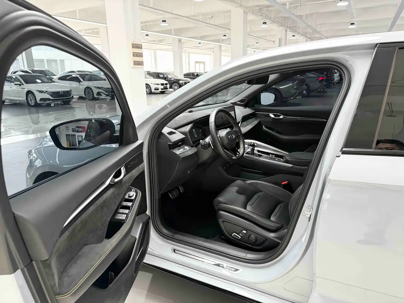 GEELY AUTOMOBILE XINGRUI