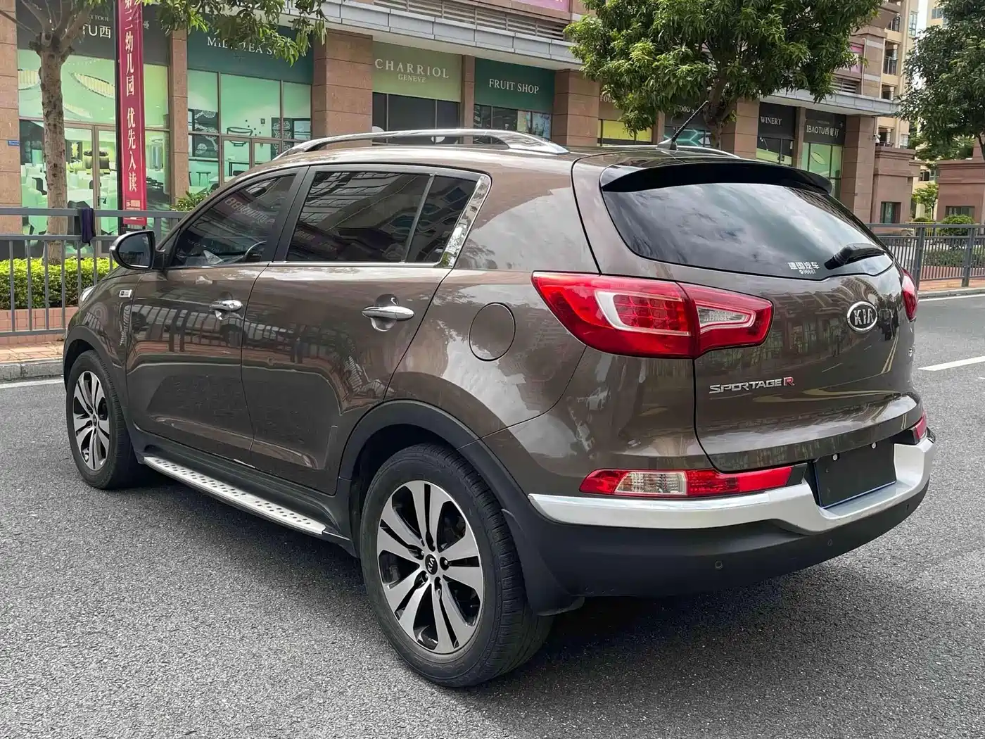 Kia Sportage 2012 2.0L Automatic 2WD NAVI Edition фото 3