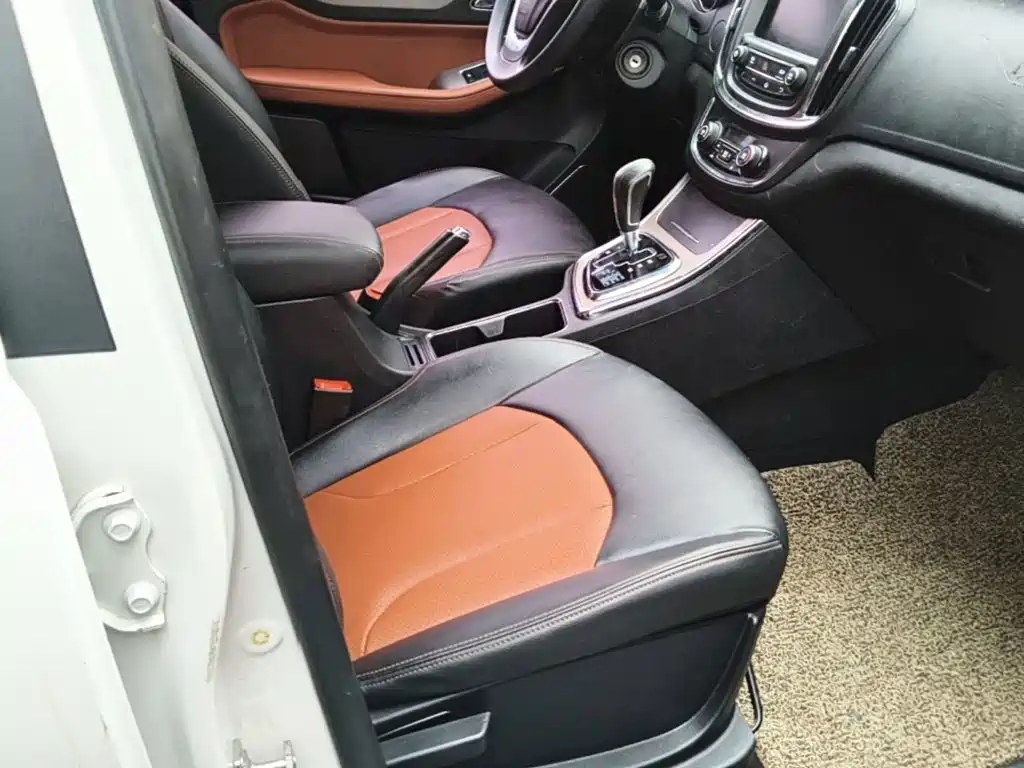Baojun 560 2017 2016 1.8L iAMT Elite
