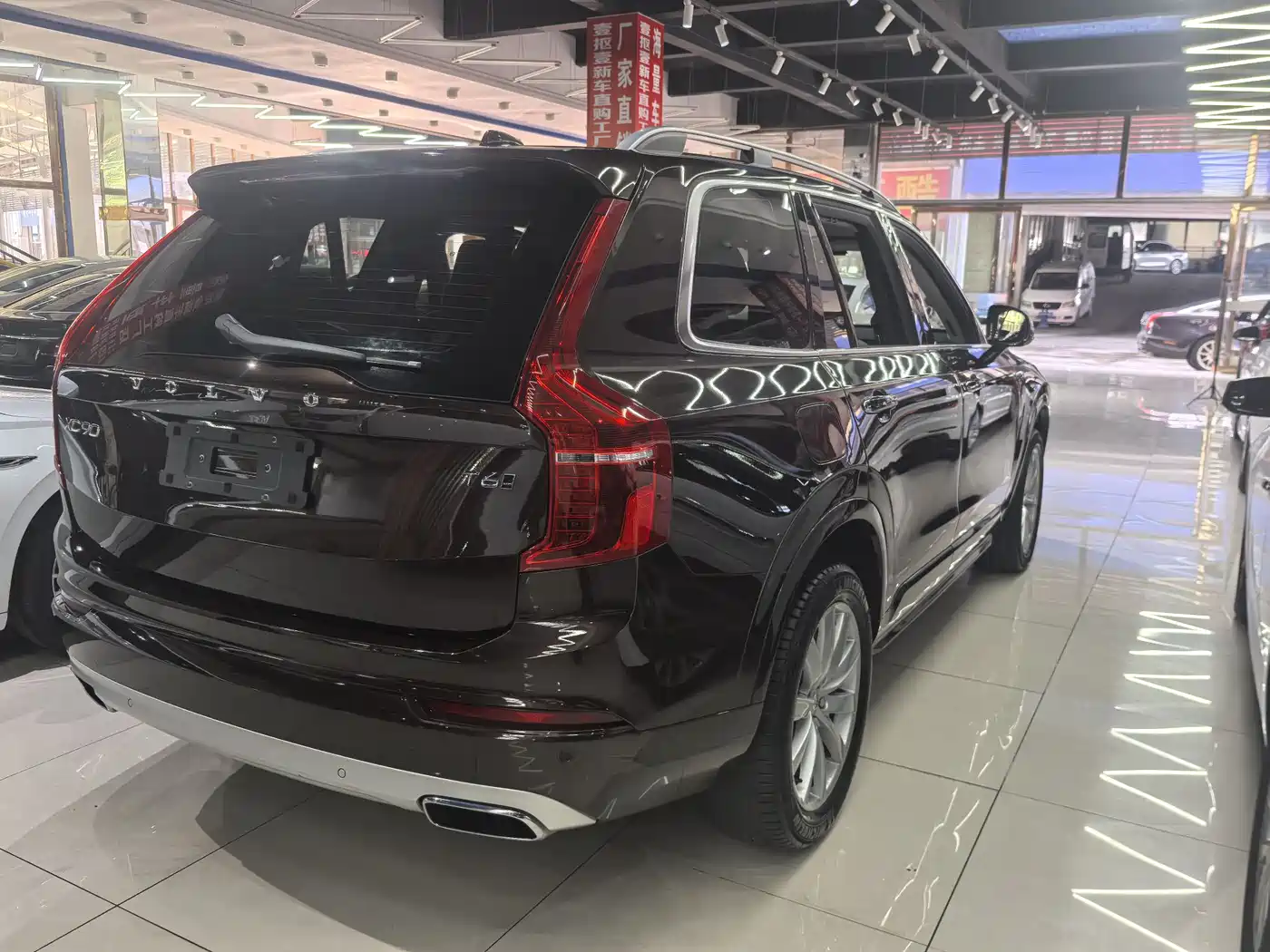 Volvo XC90 2018 T6 Momentum 5-seater фото 9