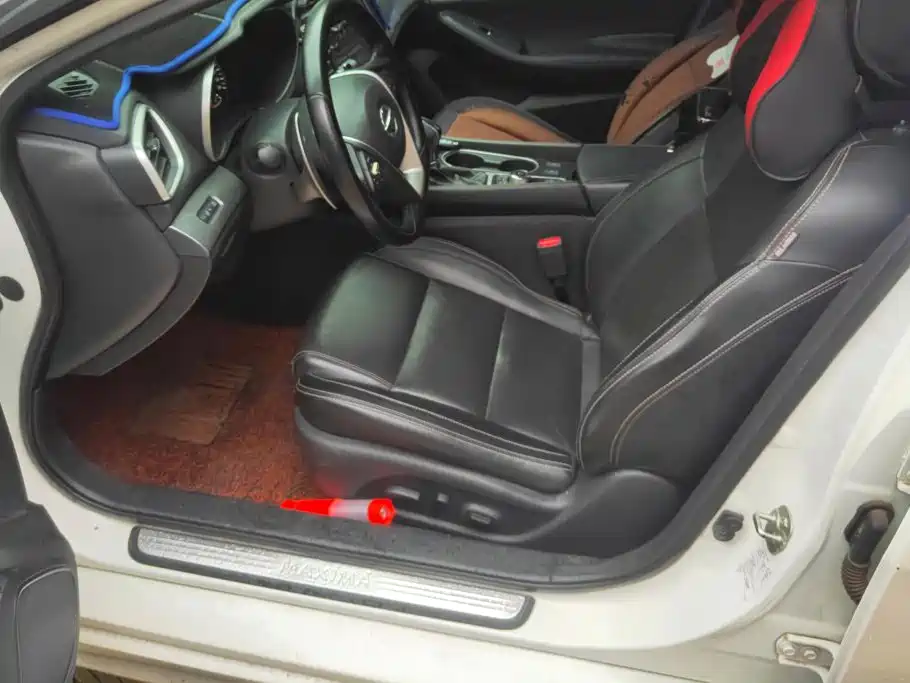 Nissan Cima 2017 2016 2.5L XL Luxury