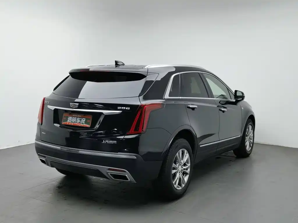 Фото 2 - Cadillac XT5