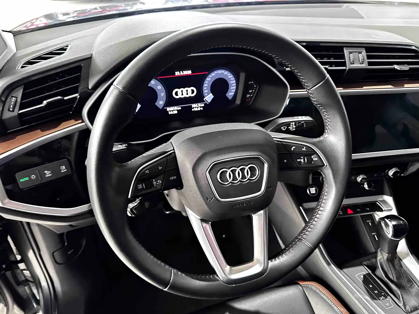 Audi Q3 2021 35 TFSI Fashion Elegance фото 5