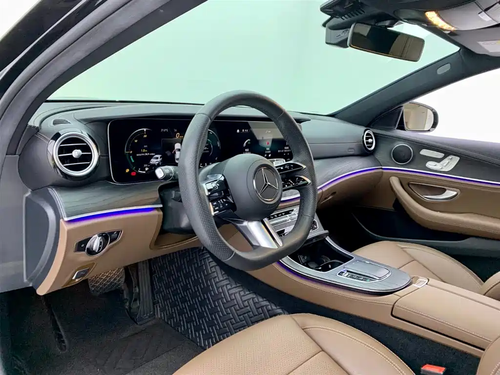 Mercedes-Benz E-Class 2023 E 300 L Sport Fashion фото 14