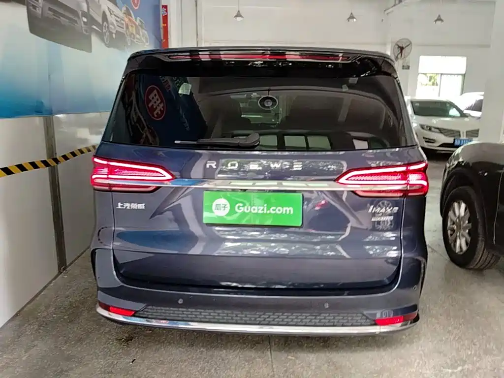 Фото 6 - Roewe iMAX8