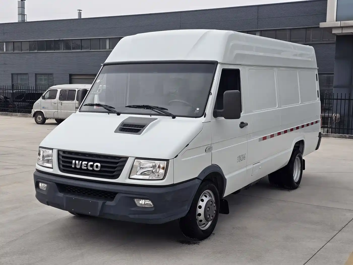 IVECO PROUD