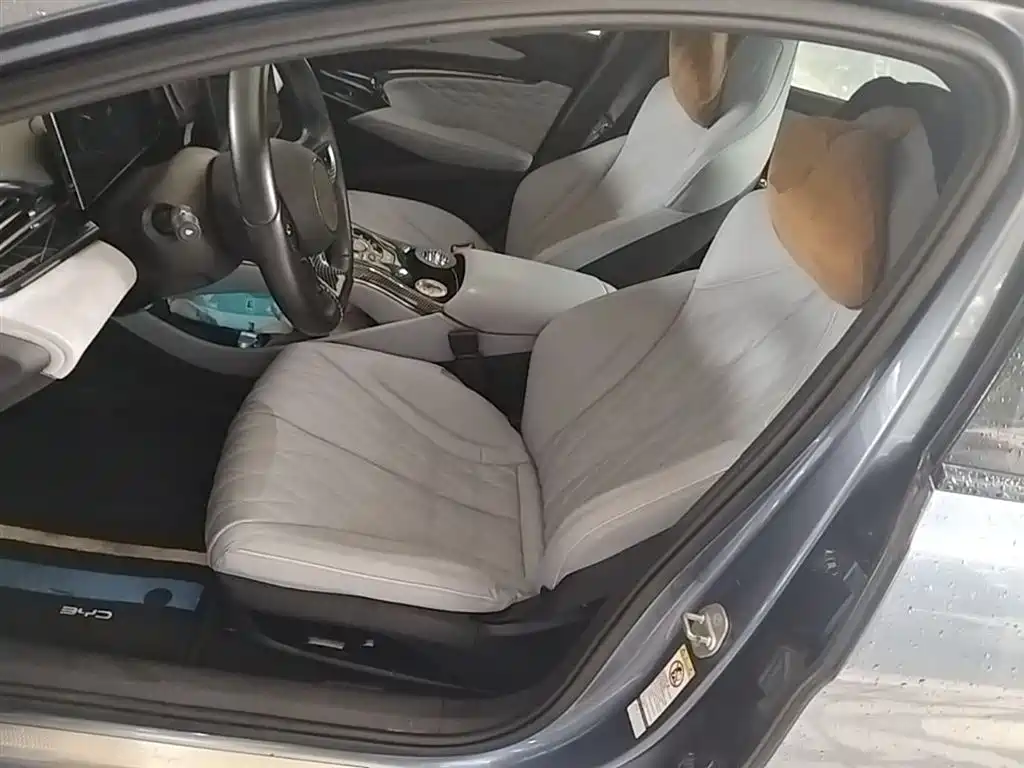 BYD Seal 2022 550km Standard Range RWD Premium фото 15