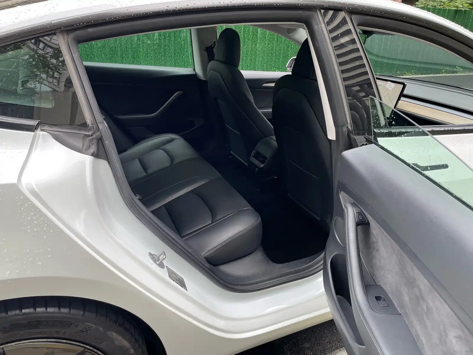 Фото 7 - Tesla Model 3