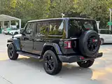 Фото 5 - Jeep Wrangler