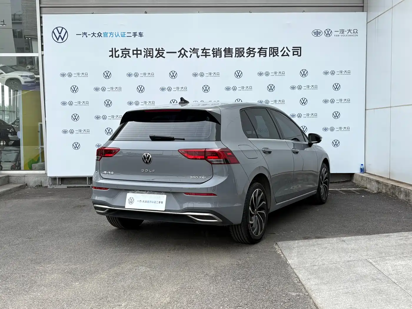 Volkswagen Golf 2023 Facelift 280TSI DSG Pro фото 9