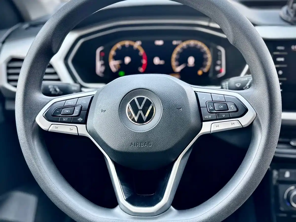 Volkswagen Tanying 2021 200TSI DSG Joy Smart Connect Edition фото 22