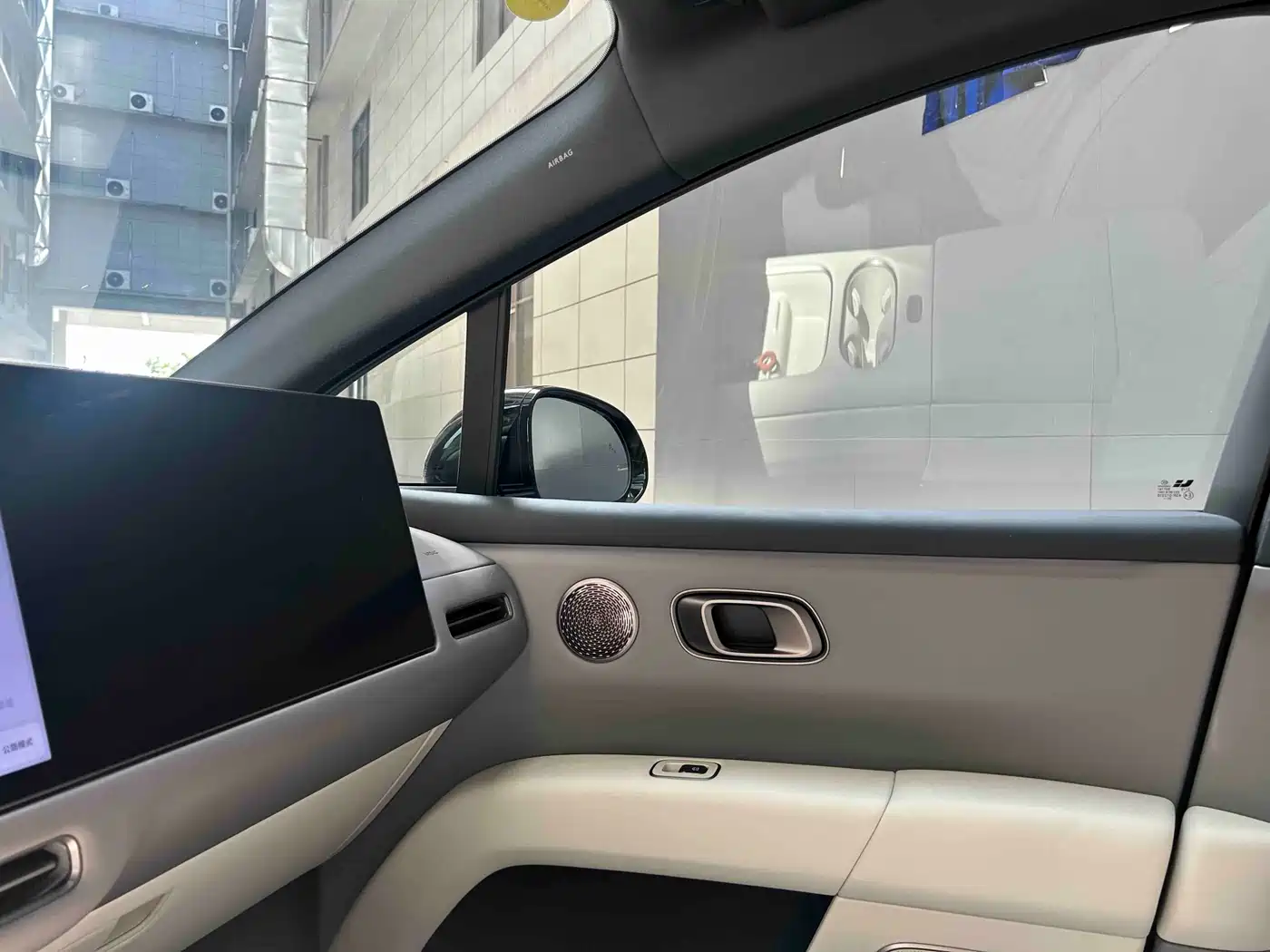 Li Auto i6 2026 2025 2WD Base Model