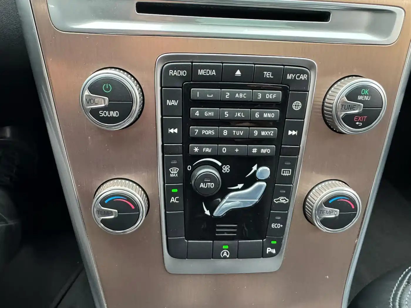 Photo 6 - Volvo XC60