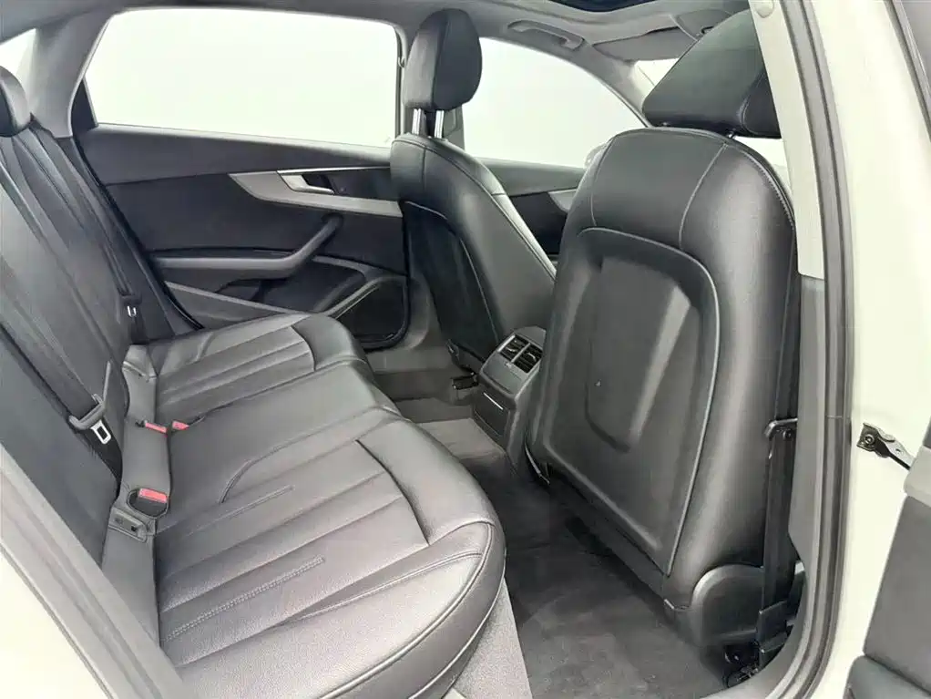 Audi A4L 2019 40 TFSI Progressive (China V) фото 7