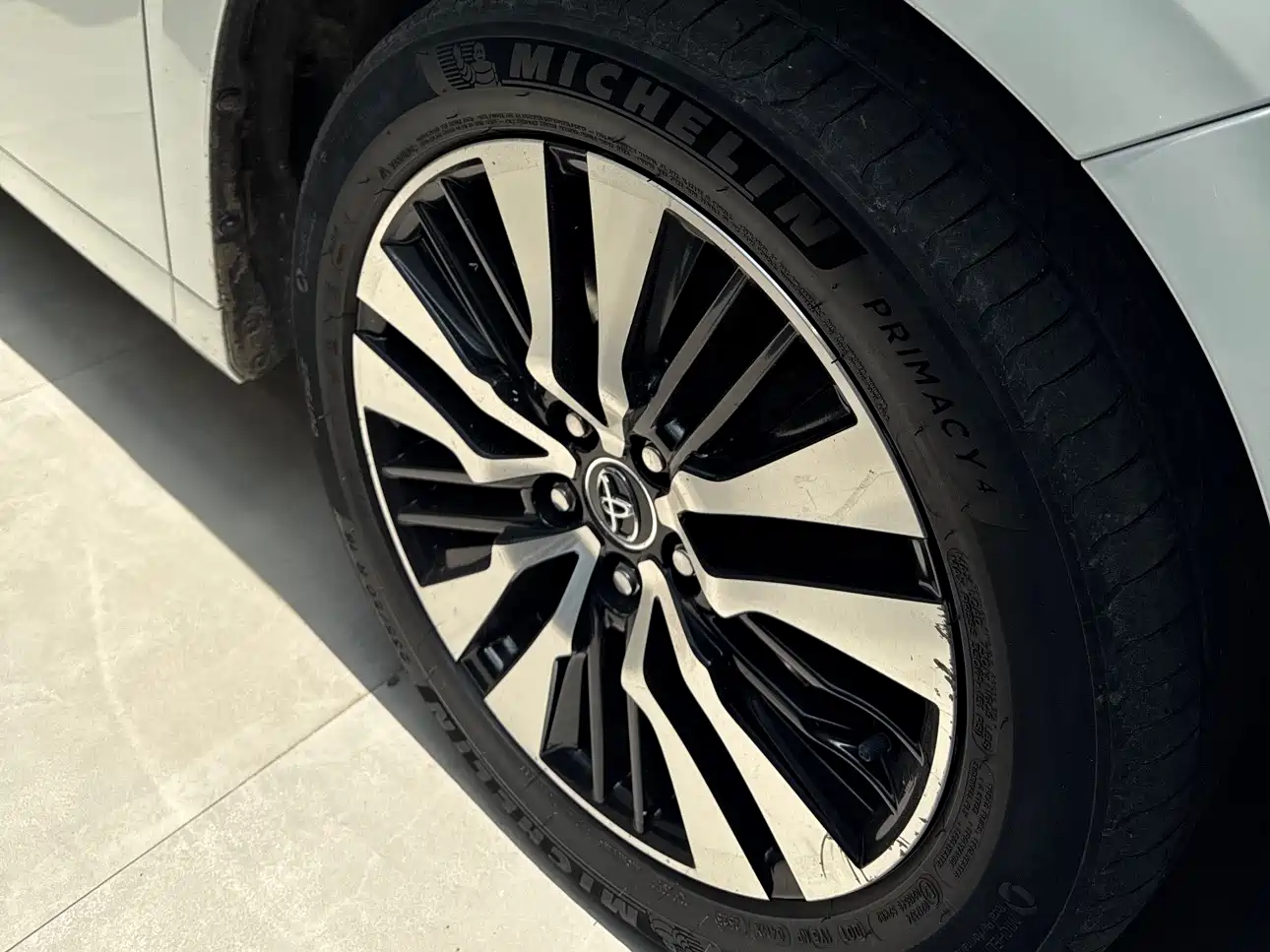 Toyota Alphard 2018 Facelift 3.5L Luxury Edition фото 12