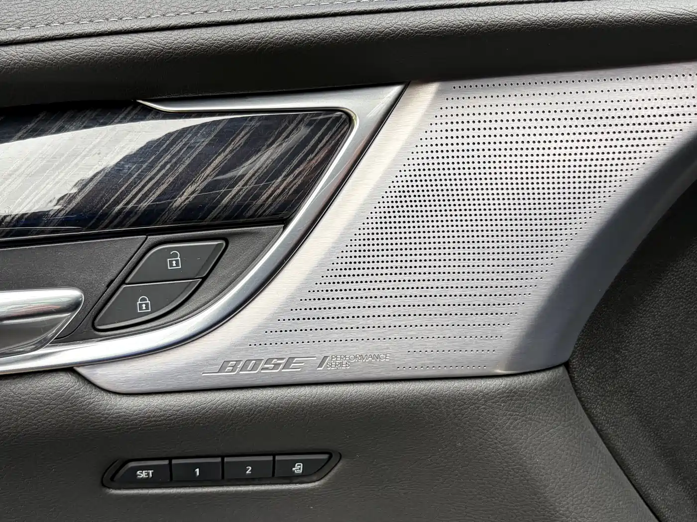 Cadillac XT6 2023 2022 2.0T 6-Seater 4WD Luxury Edition