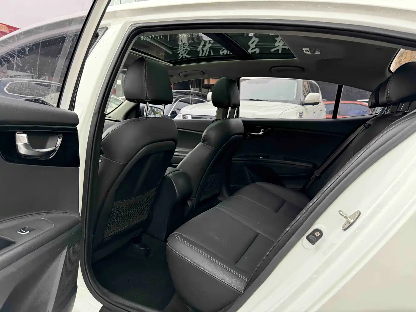 Kia K4 2014 1.8L Automatic GLS фото 5