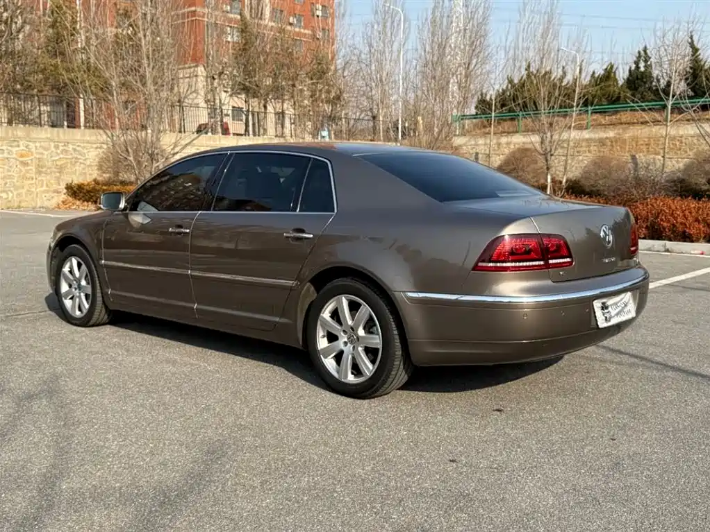 Volkswagen Phaeton 2015 Model 3.0L Smart Enjoyment Edition фото 7