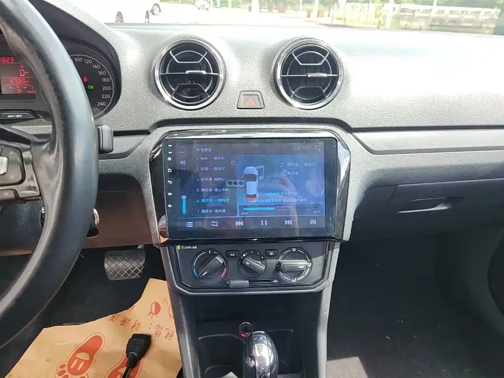 Volkswagen Jetta 2017 1.5L Automatic Fashion фото 13