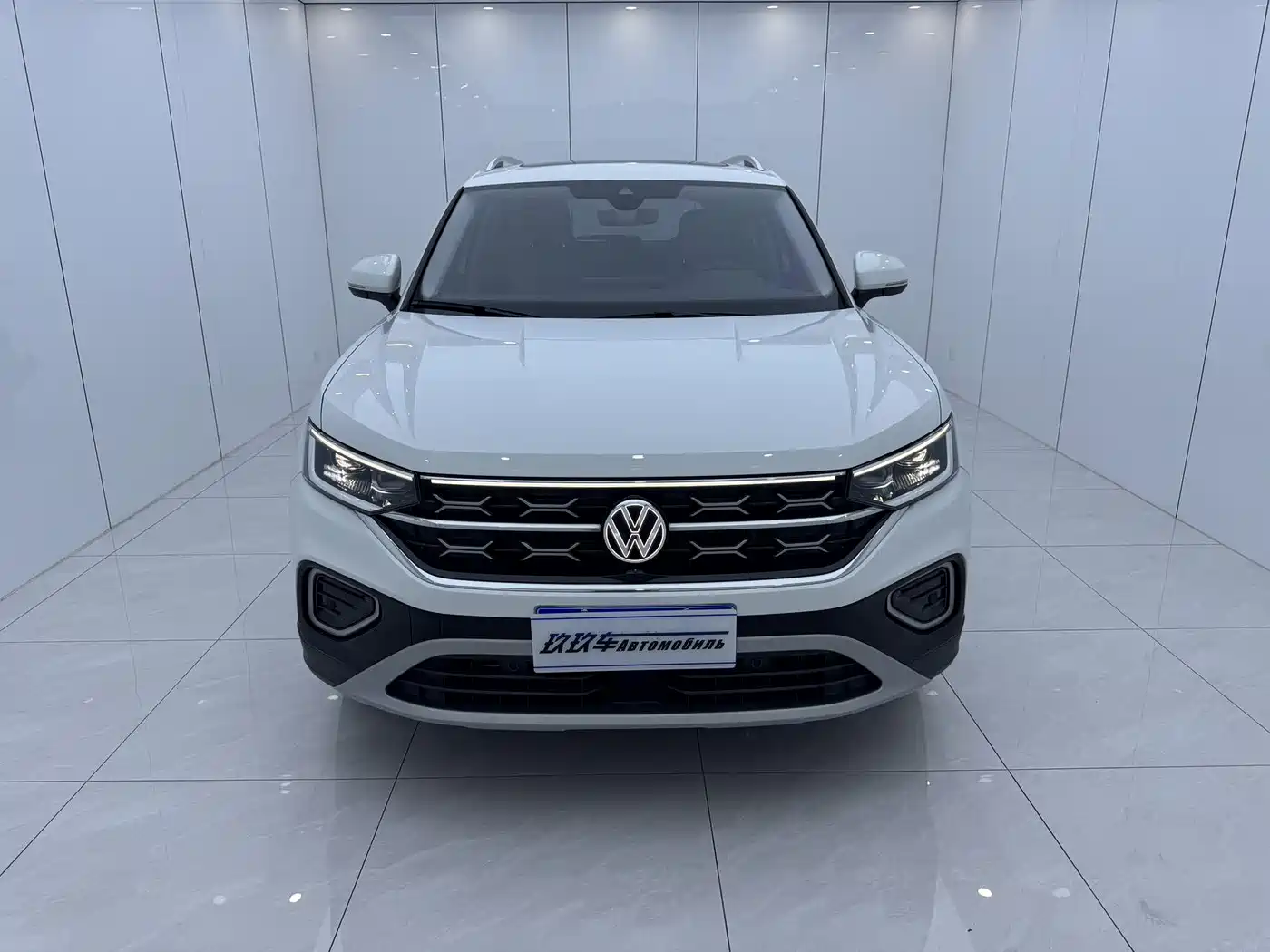 Volkswagen Tayron 2023 280TSI 2WD Luxury Plus Advanced Edition фото 2
