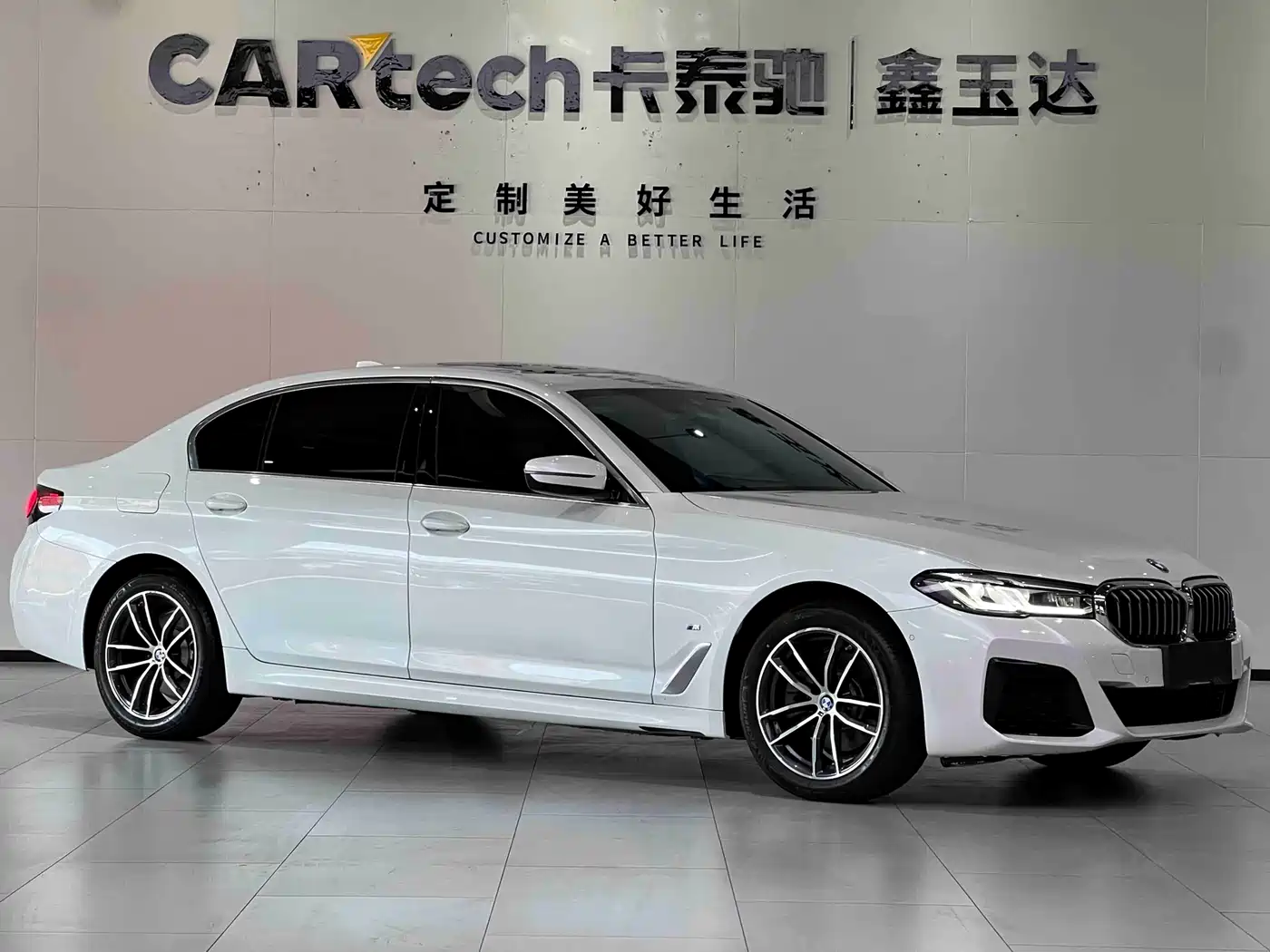 BMW 5 Series 2022 Model Second Facelift 525Li M Sport Package фото 3
