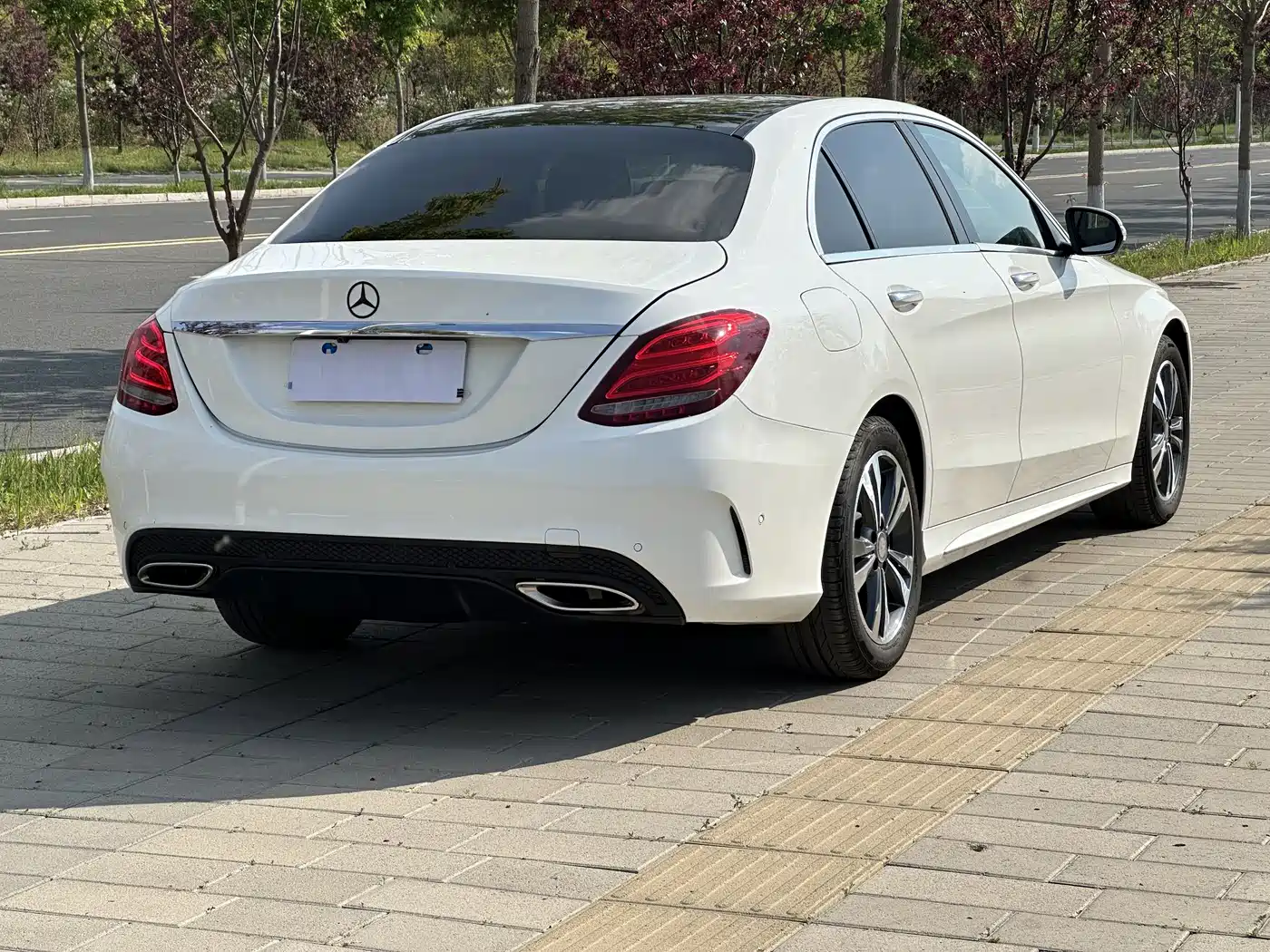Mercedes-Benz C-Class 2015 Facelift C 200 L Sport фото 6