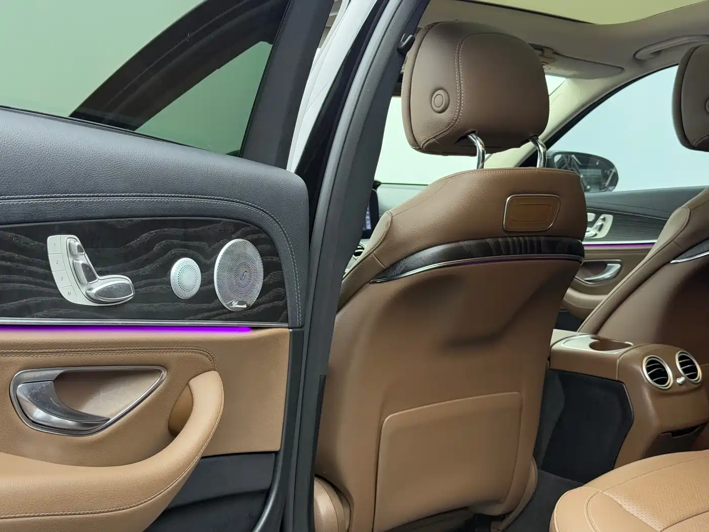 Mercedes-Benz E-Class 2019 E 300 L Sport Luxury фото 8