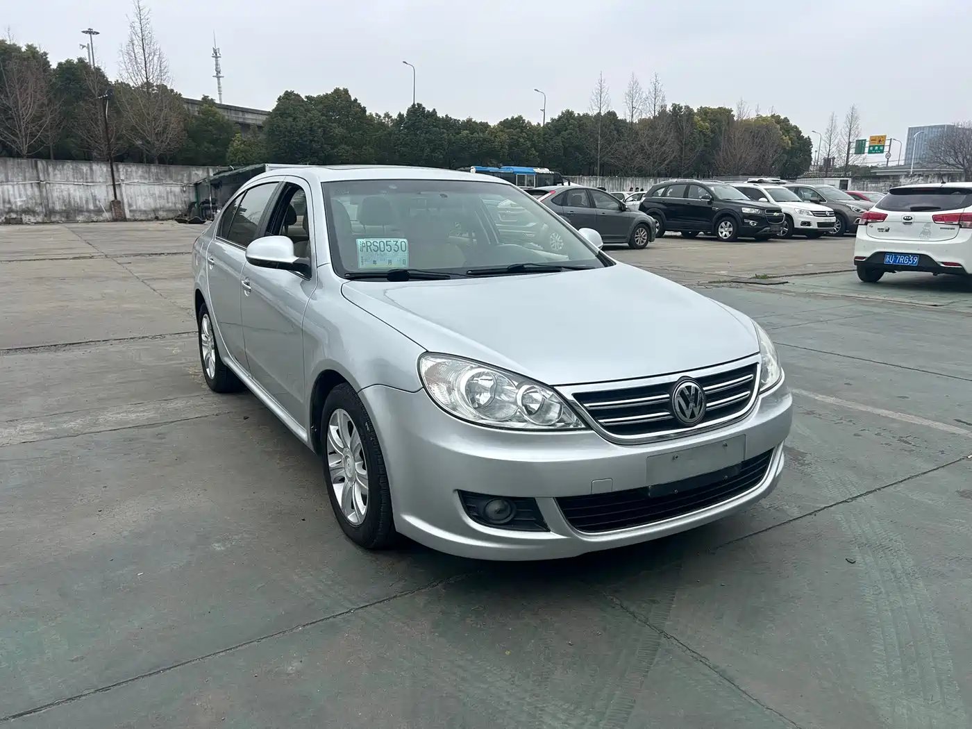 Volkswagen Lavida 2011 1.6L Automatic Pinxuan Edition фото 3