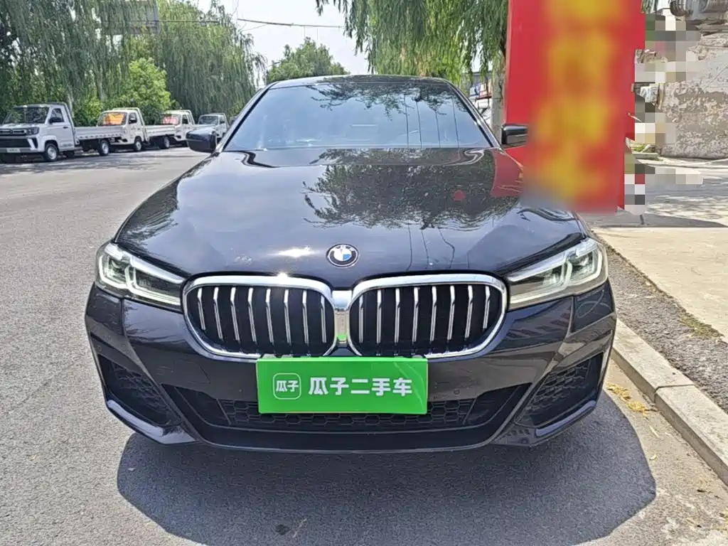 Фото 3 - BMW 5 Series