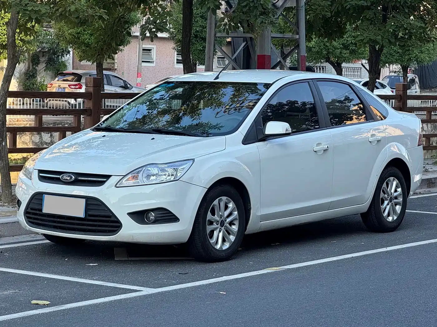 Ford Focus 2014 2013 Sedan Classic 1.8L Automatic Base