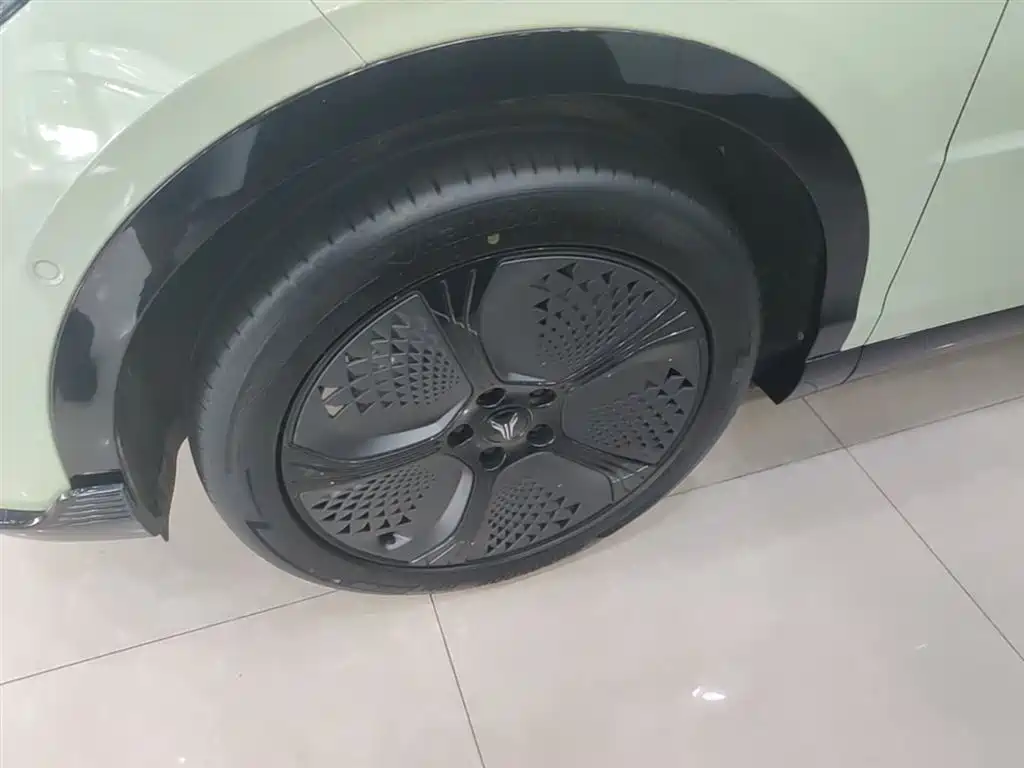 Voyah Auto Voyah Zhiyin 2024 Ultra Long Range Intelligent Edition фото 23