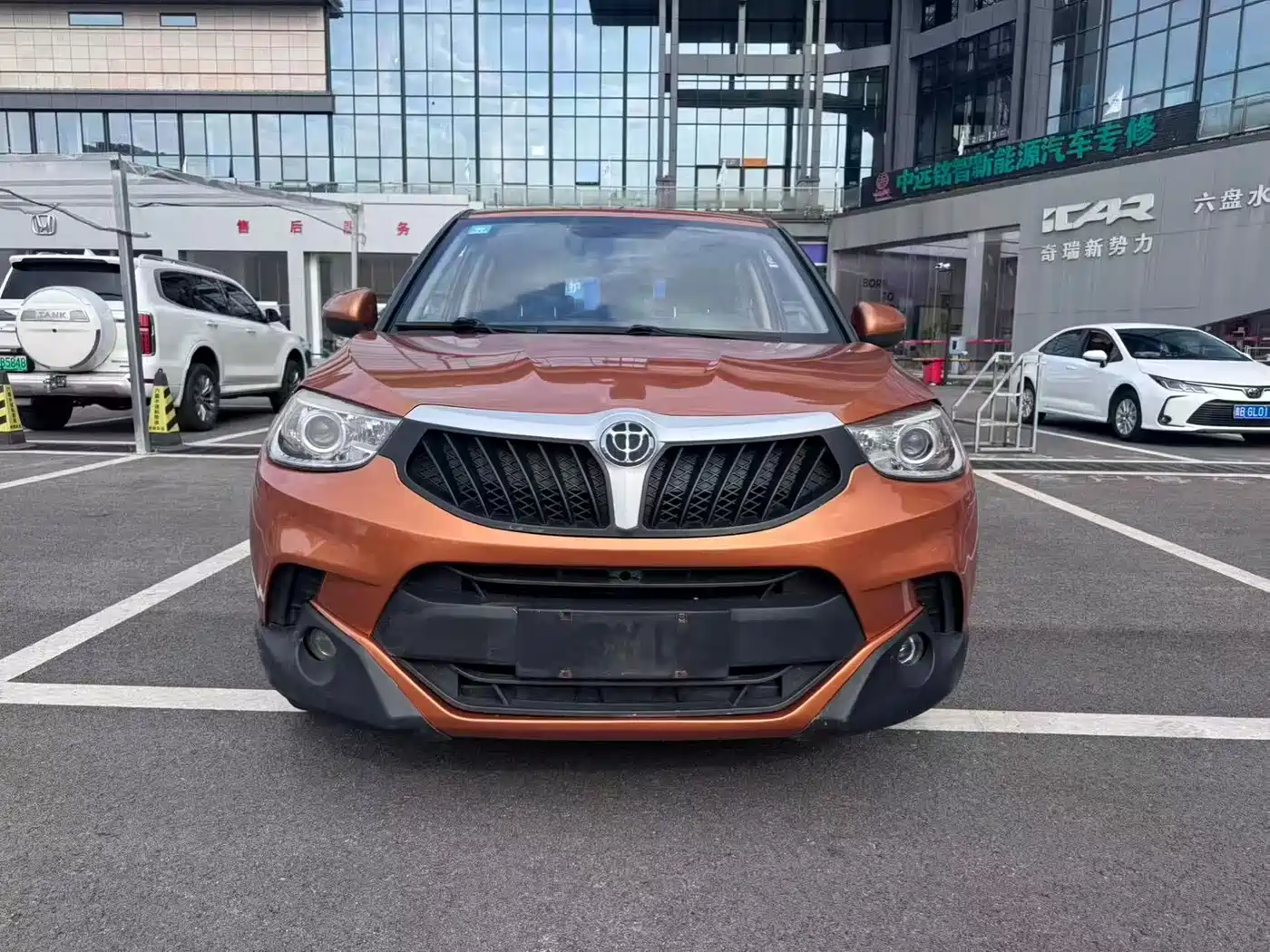 Фото 1 - Zhonghua V3