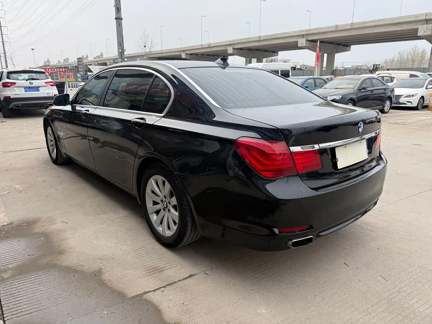 BMW 7 Series 2009 740Li Premium фото 6