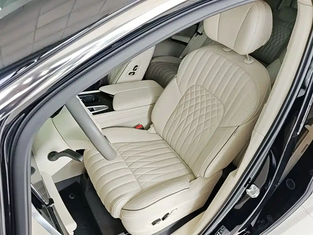 Voyah Auto Voyah Dreamer 2022 Low-carbon Dream+Smart Package фото 15