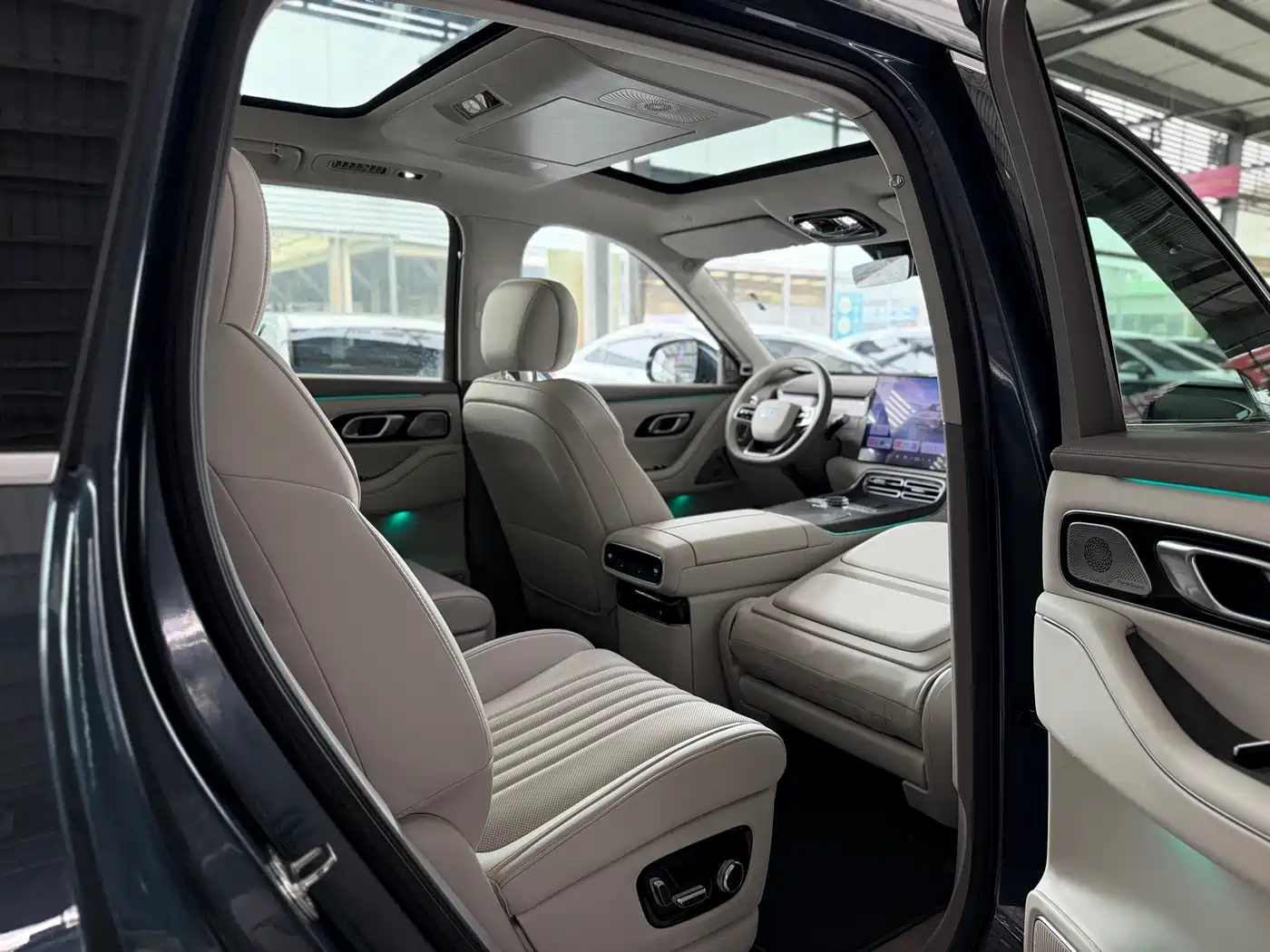 Geely Galaxy Galaxy M9 2025 Model 230km 2WD Explorer+ Edition фото 19