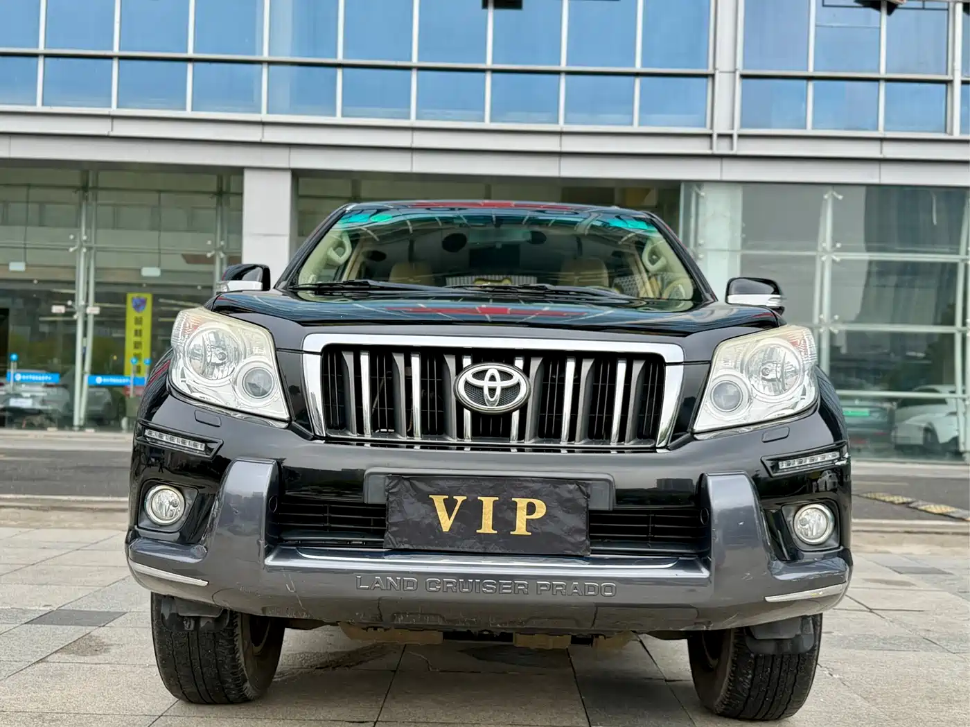 Toyota Prado (Import) фото 2