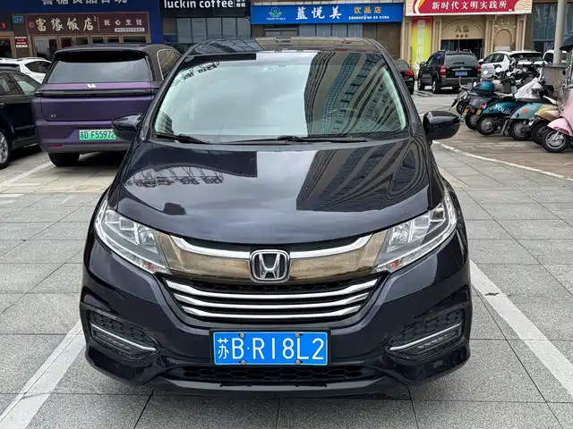 Honda Odyssey 2018 2.4L Smart Enjoy Edition — фото 2