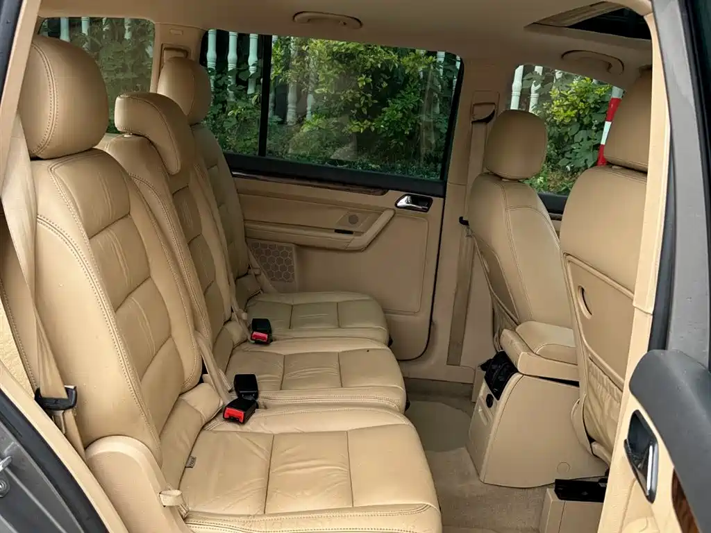 Volkswagen Touran 2008 Model 1.8T Premium Smart Edition Automatic 5-Seater фото 8