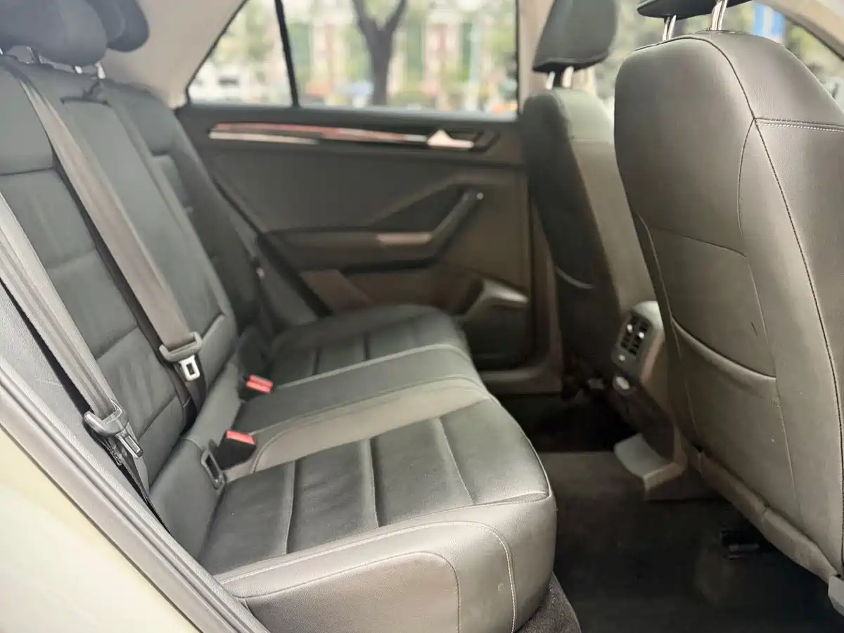 Volkswagen T-ROC 2022 280TSI DSG 2WD Comfort PLUS фото 12