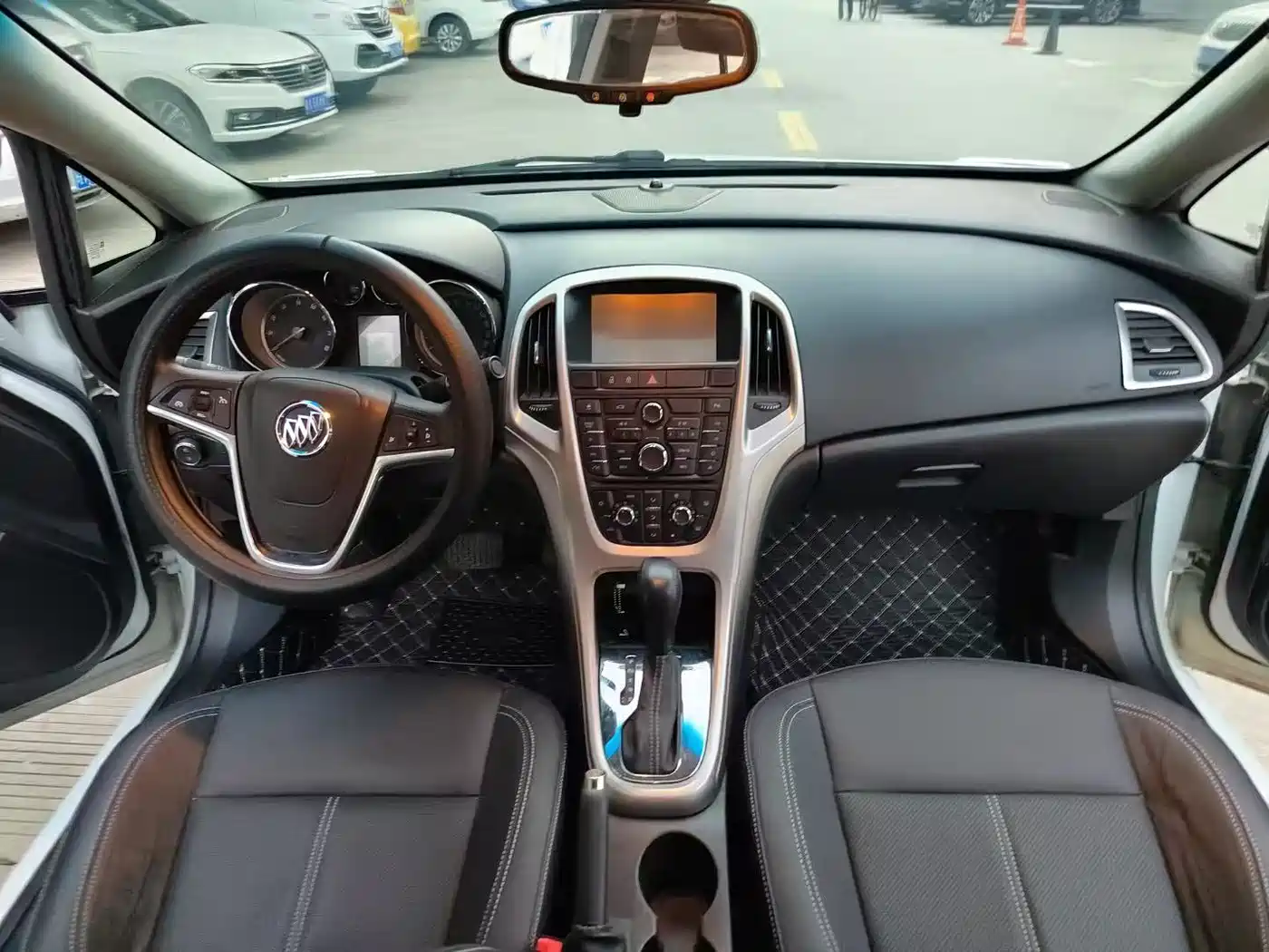 Photo 4 - Buick Excelle