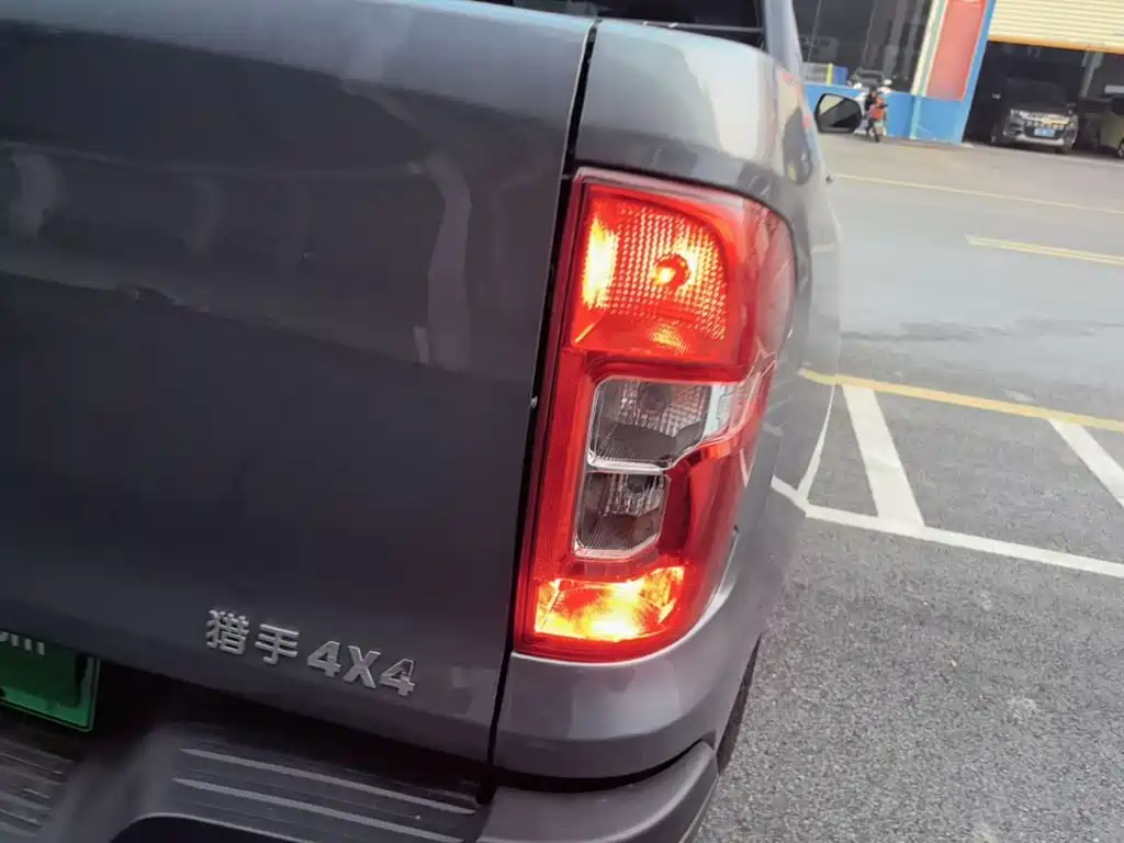 Changan Hunter 2025 2024 Warrior Edition Luxury Dual Motor AWD Extra Long Box
