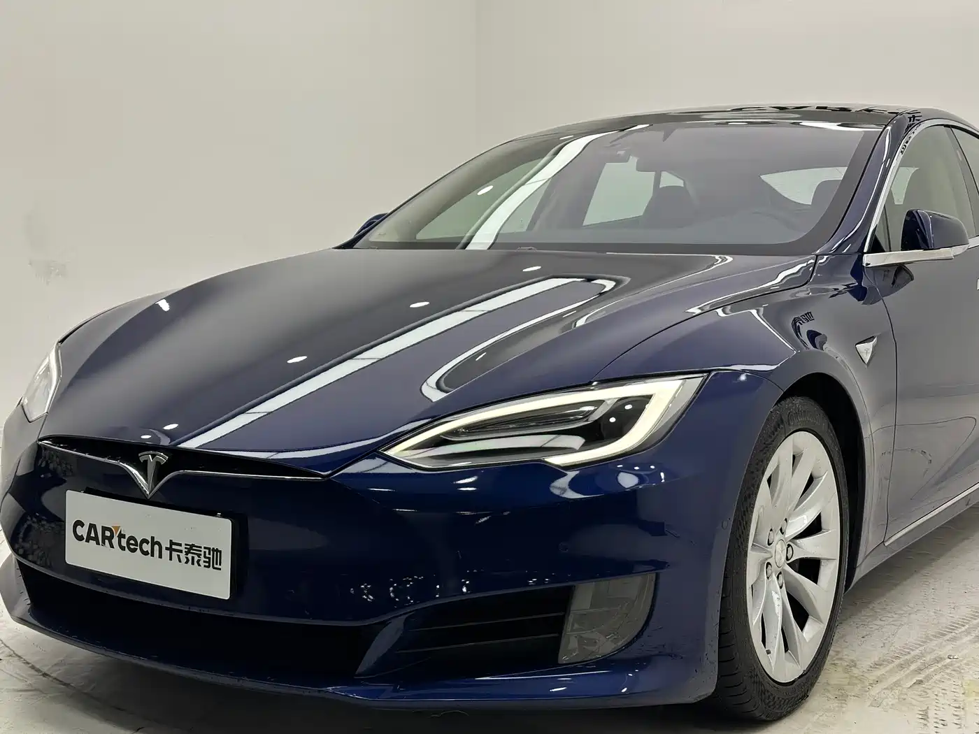 TESLA MODEL S