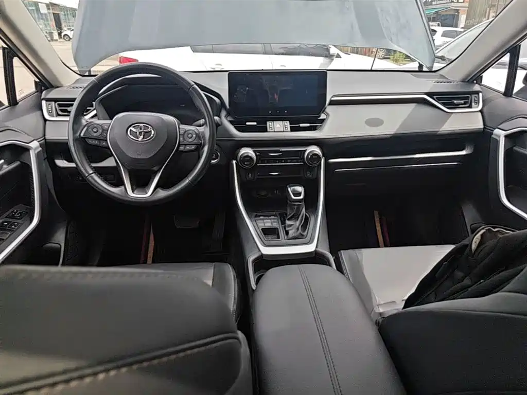 Toyota Wildlander 2023 2.0L CVT AWD Luxury PLUS фото 10