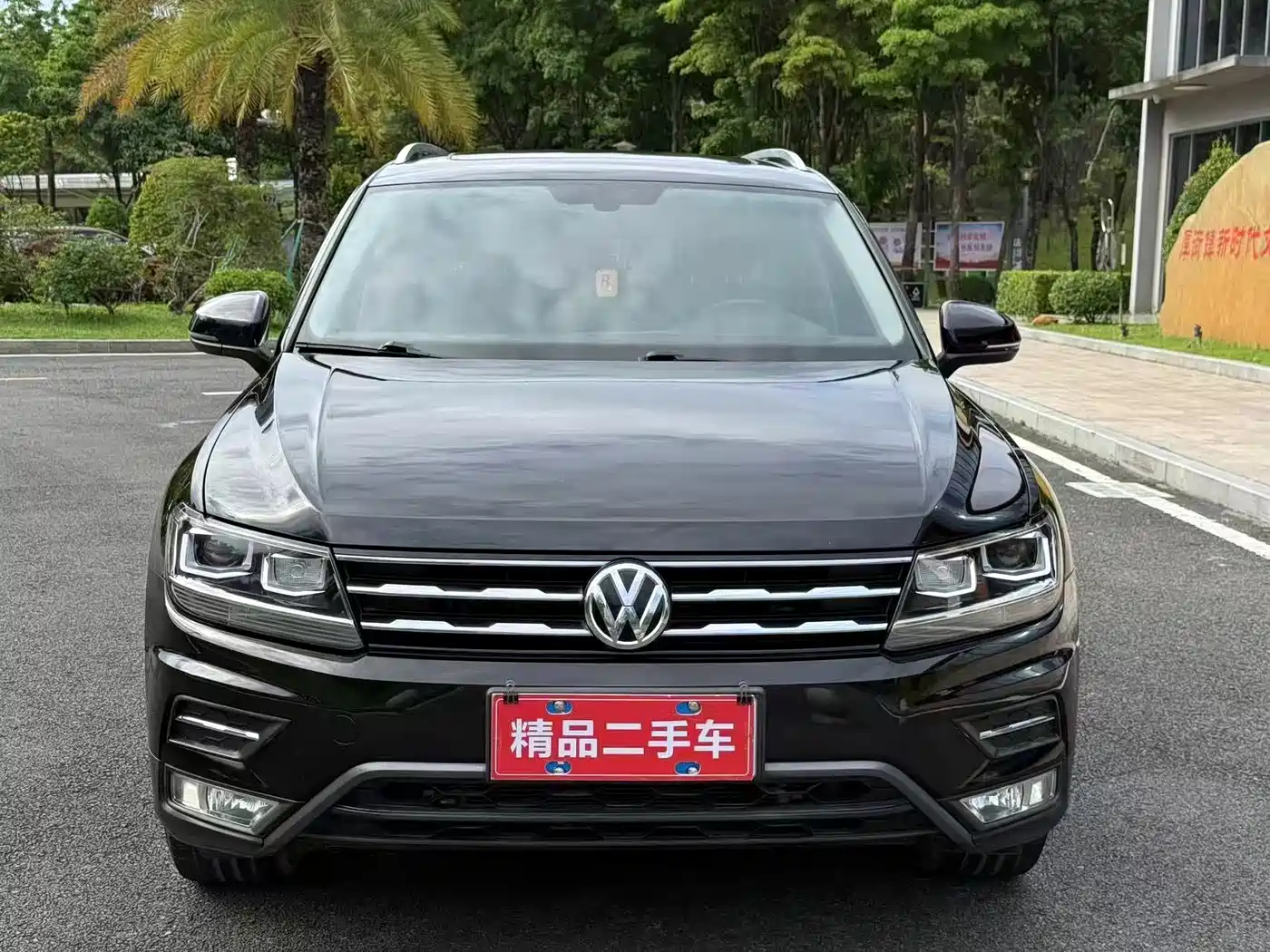 Volkswagen Tiguan L 2019 330TSI Automatic 2WD Panorama Comfort Edition China VI фото 2